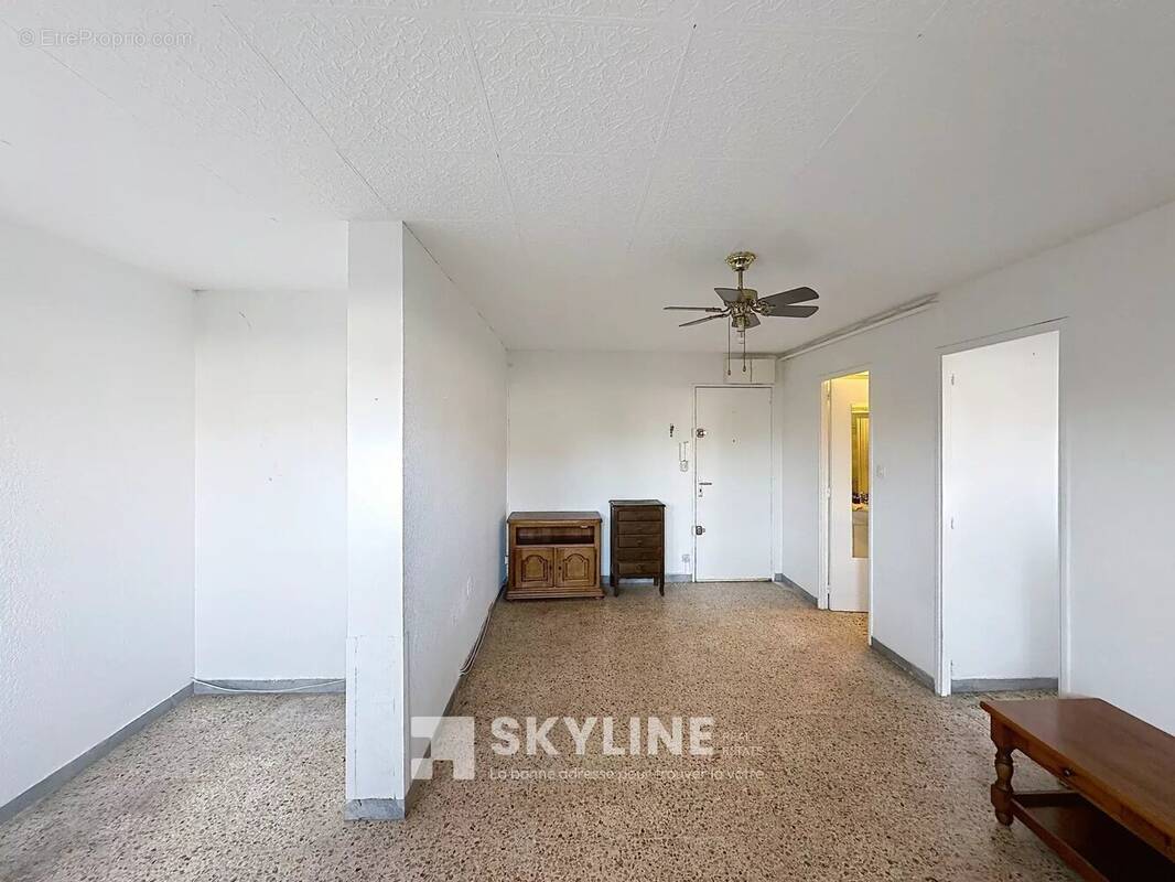 Appartement à MARSEILLE-4E