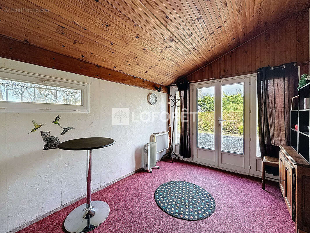 Maison à MONTBARTIER