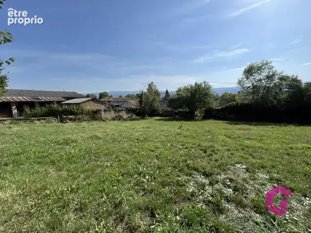 Terrain à MARSAC-EN-LIVRADOIS
