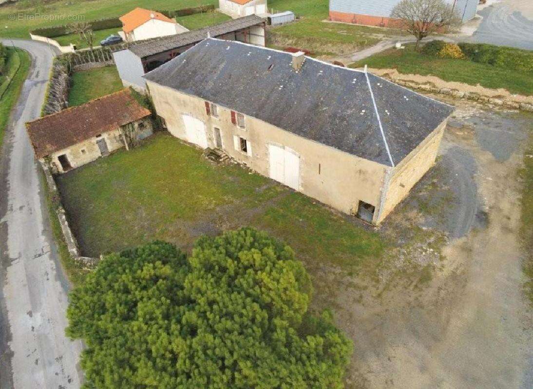 Maison à VERTEUIL-SUR-CHARENTE