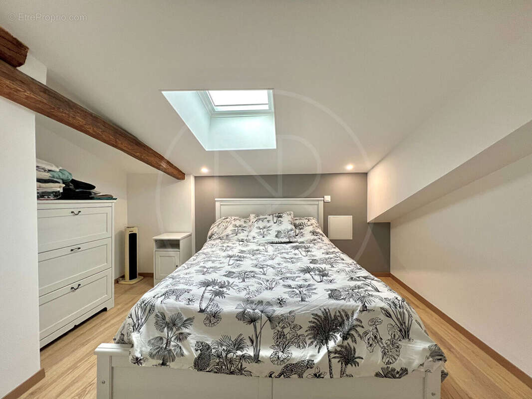 Maison à VILLEFRANCHE-DE-LONCHAT