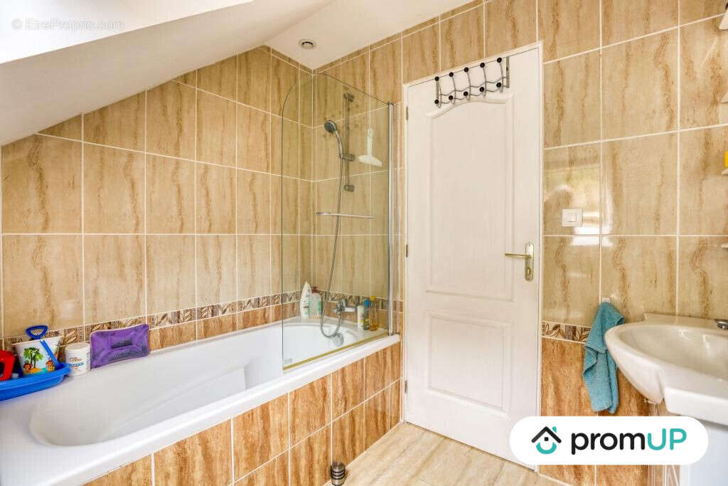 Maison à PRUILLE-LE-CHETIF