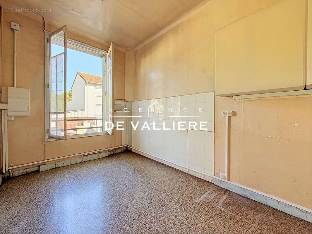 Appartement à NANTERRE