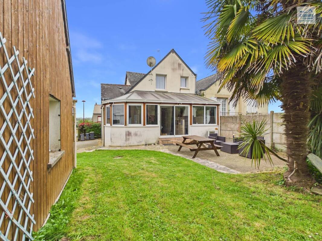 Maison à LES BRULAIS