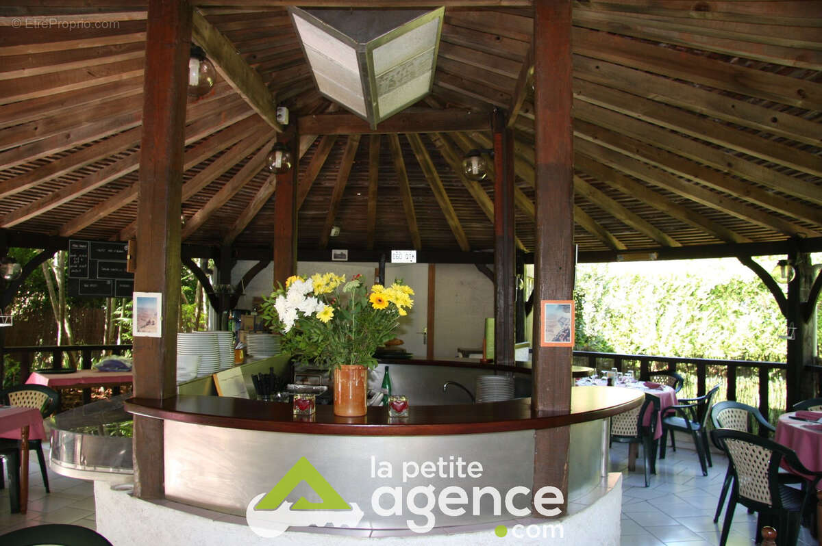 Commerce à SAINT-SATUR