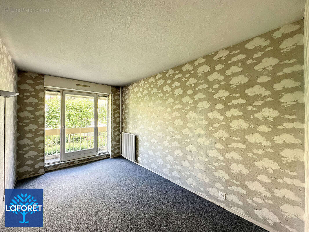 Appartement à ELANCOURT