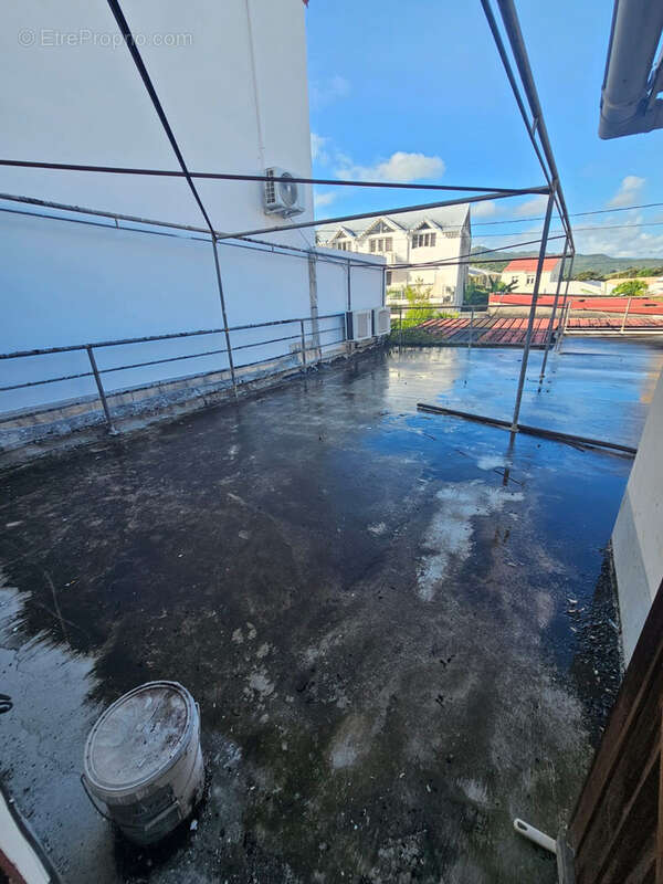 Commerce à RIVIERE-SALEE