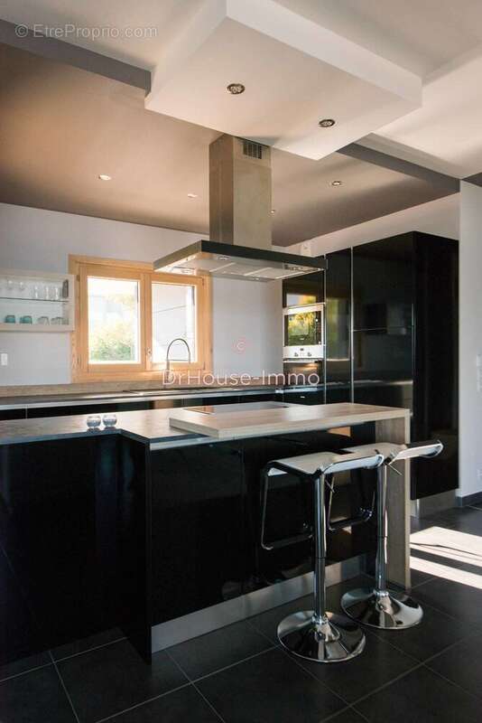 Appartement à SAINT-MARTIN-D'HERES
