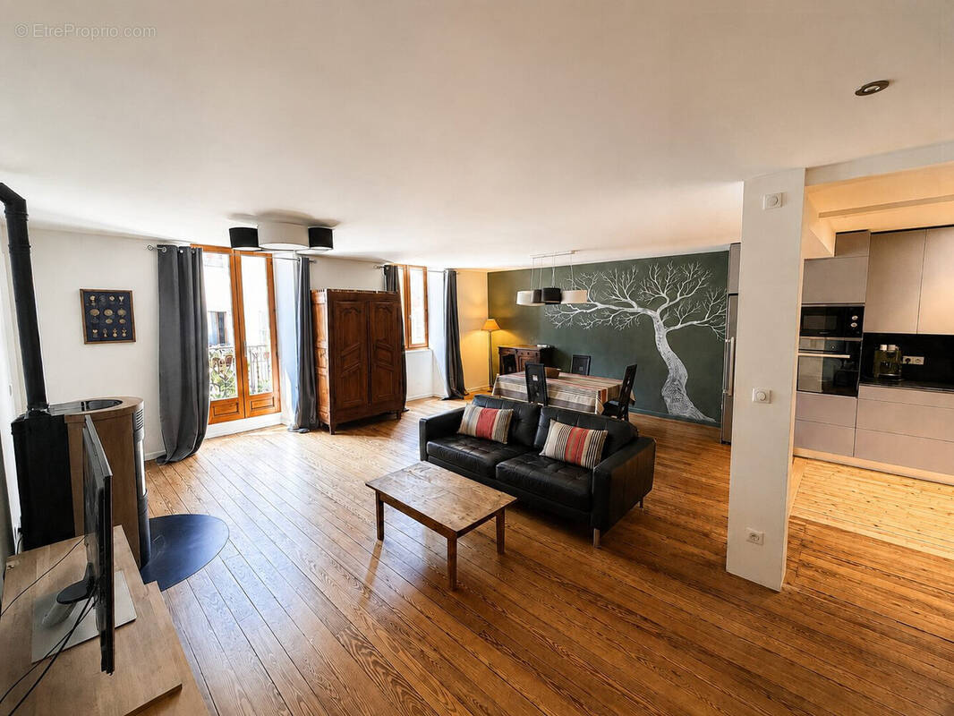 Appartement à LA ROCHE-SUR-FORON