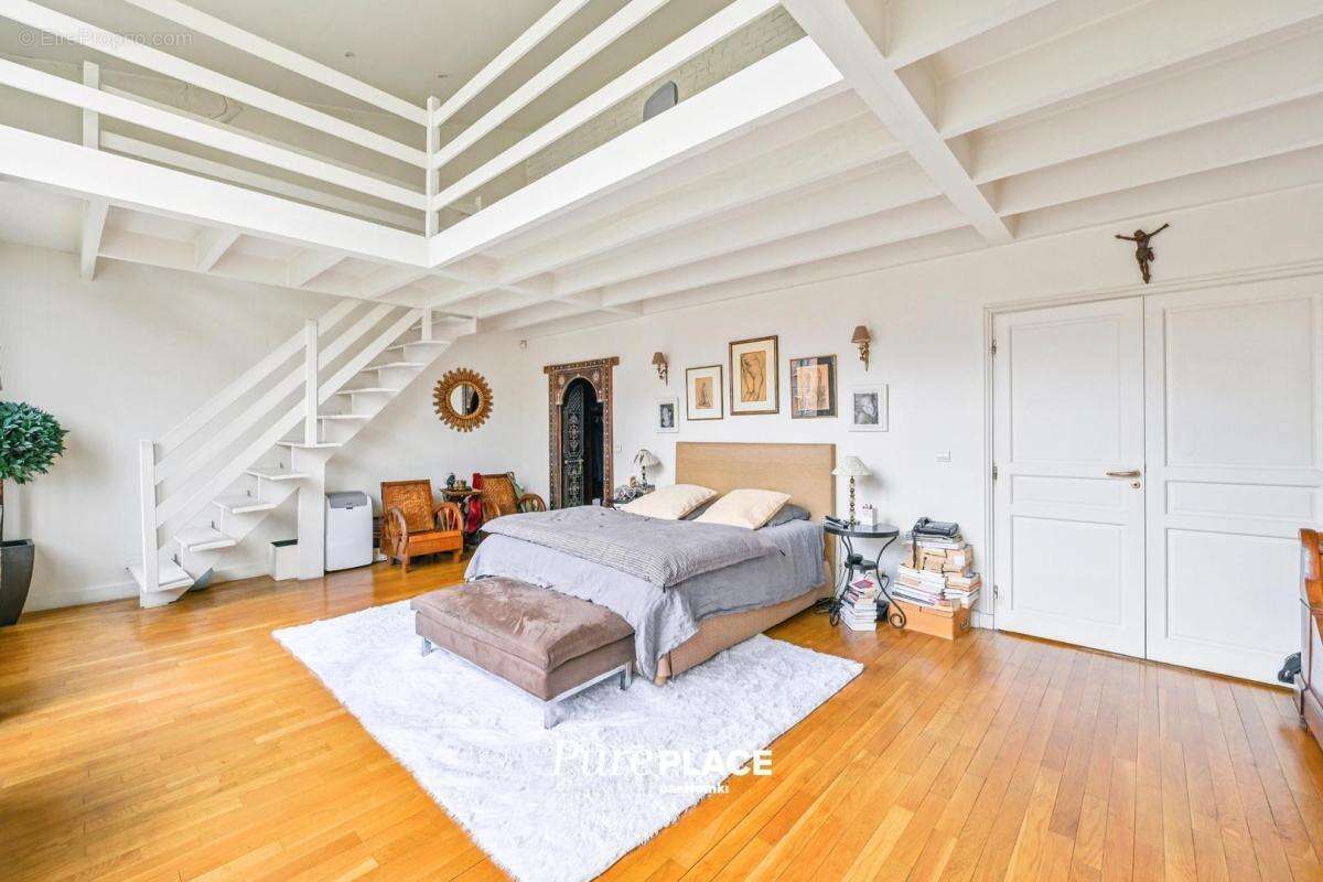 Maison à PARIS-17E