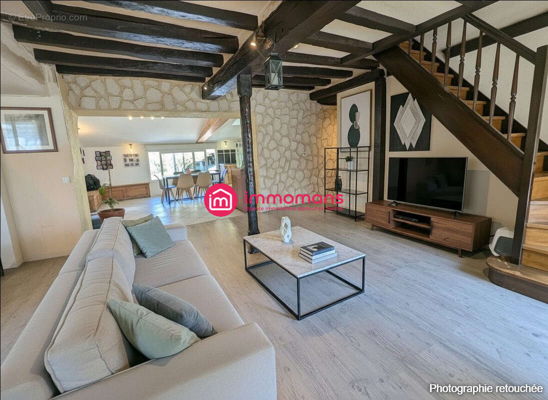 Maison à YVRE-LE-POLIN