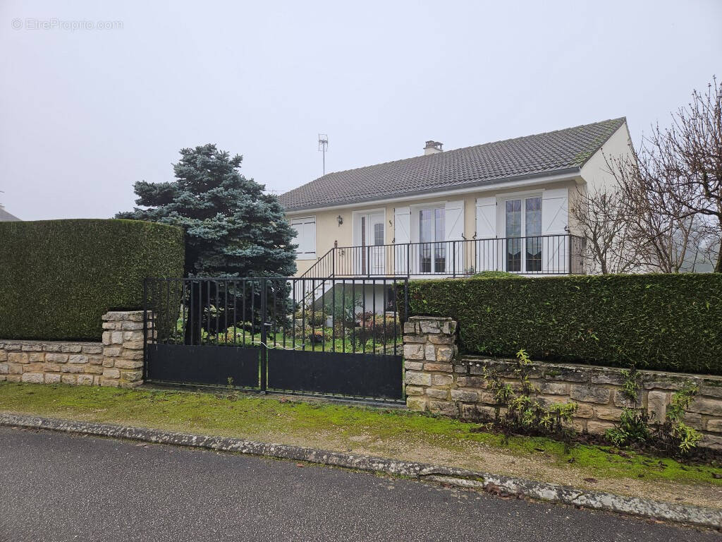 Maison à ARC-SUR-TILLE