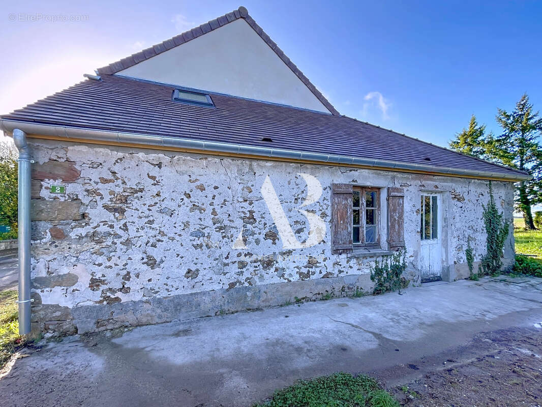 Maison à GRANDPUITS-BAILLY-CARROIS