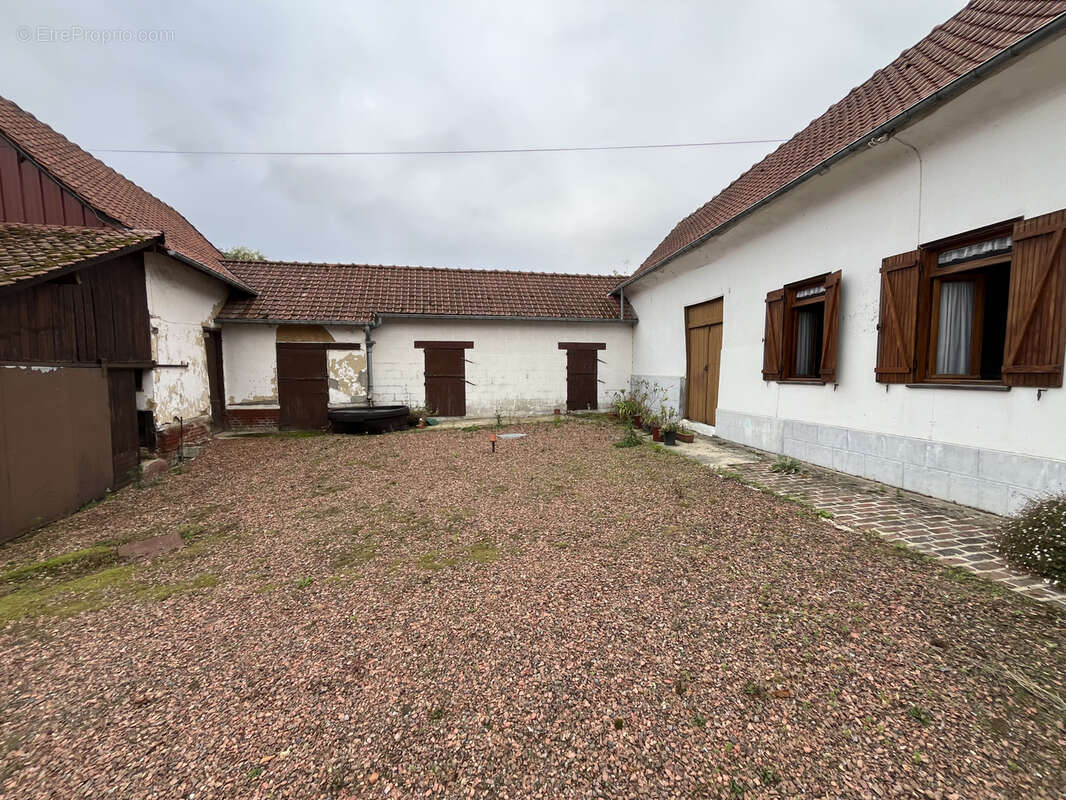Maison à ACHEUX-EN-VIMEU