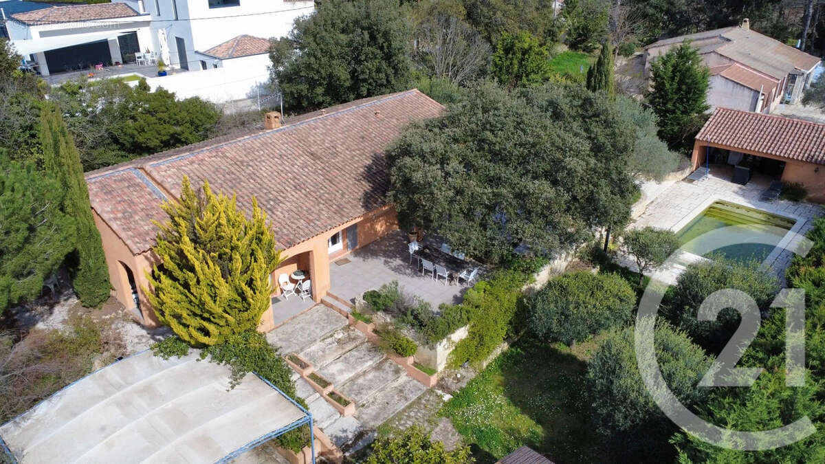Maison à POURRIERES