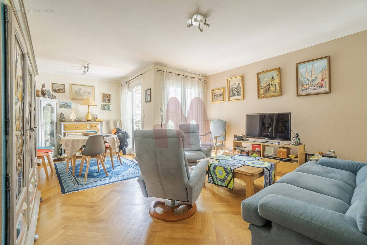 Appartement à BRON