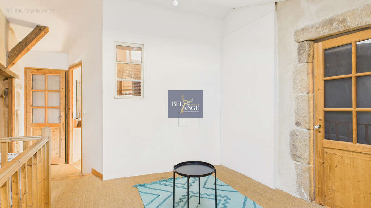 Maison à SAINT-PAUL-LE-JEUNE