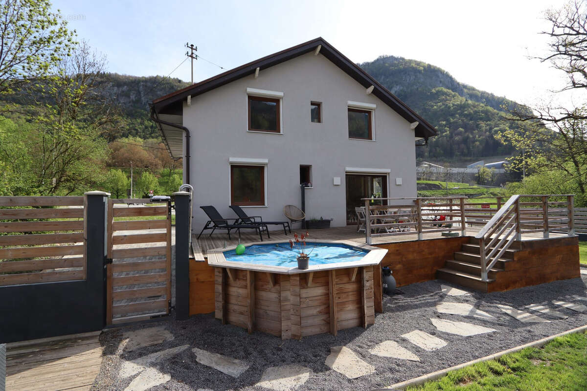 Maison à SAINT-JEOIRE