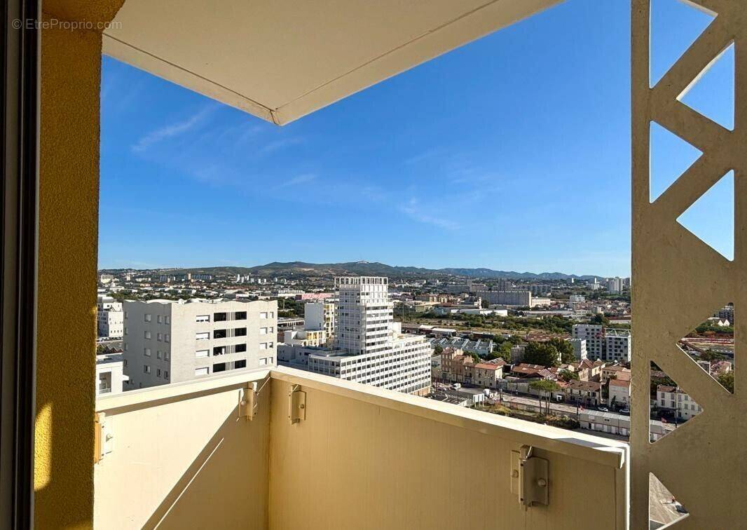 Appartement à MARSEILLE-15E