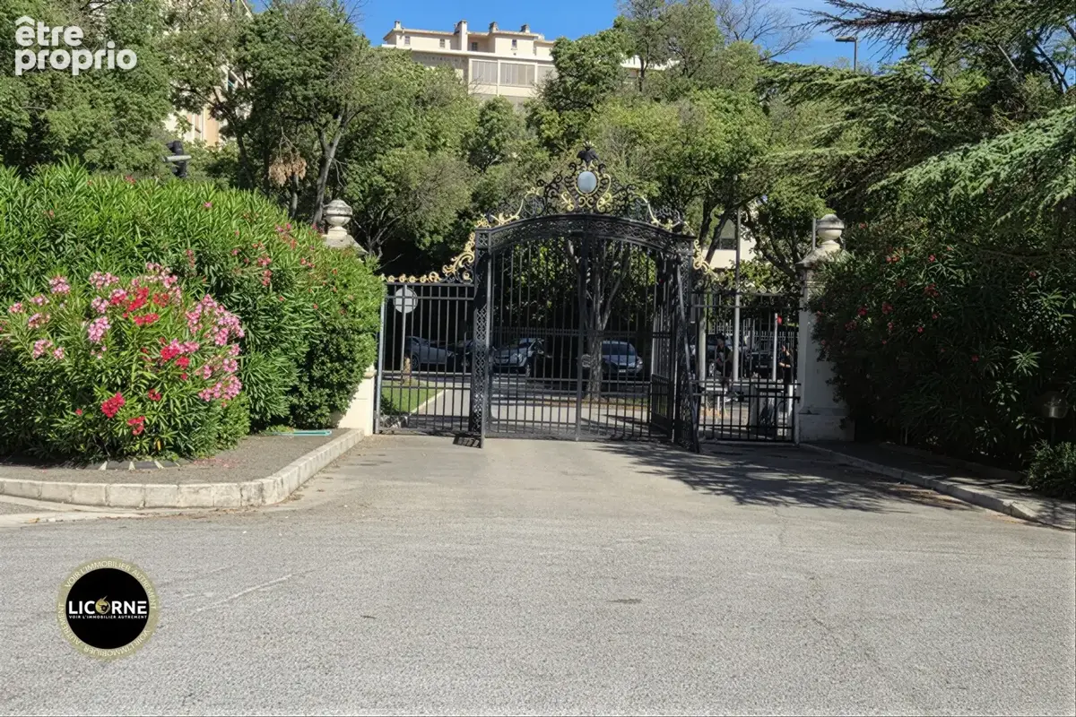 Appartement 1 pièce 9 m² à vendre à Marseille-8e (13008) - photo 4