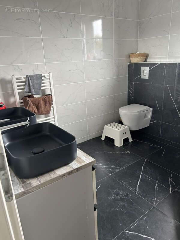 Maison à OSTRICOURT