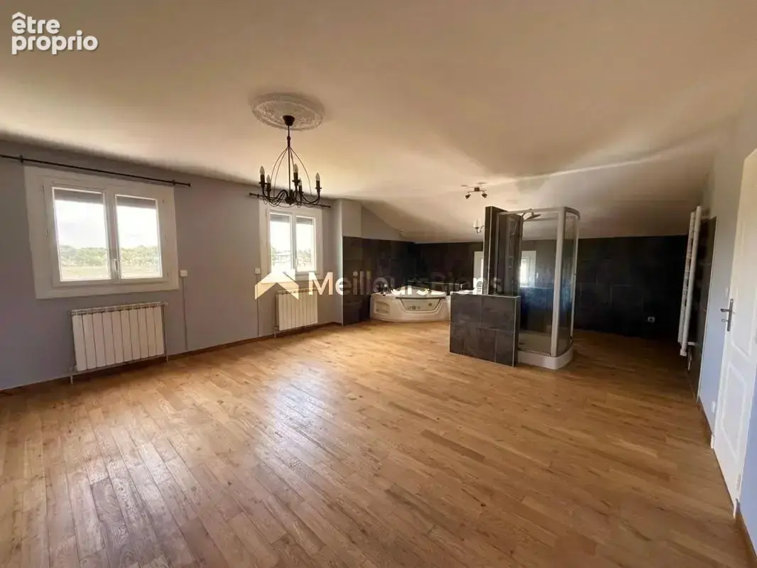 maison familiale 222  m²-8 pièces-6 chambres-2206 m² de terrain - photo 12