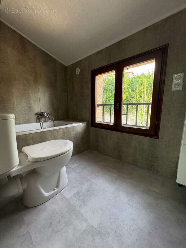 Appartement à PEGOMAS
