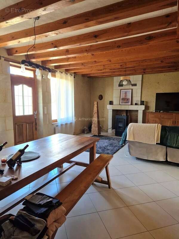 Maison à BUEIL-EN-TOURAINE