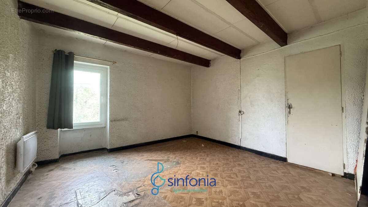 Maison à LA CAPELLE-ET-MASMOLENE