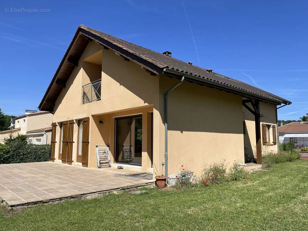 Maison à TRELISSAC