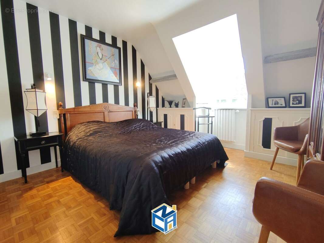 Maison à LES HERMITES