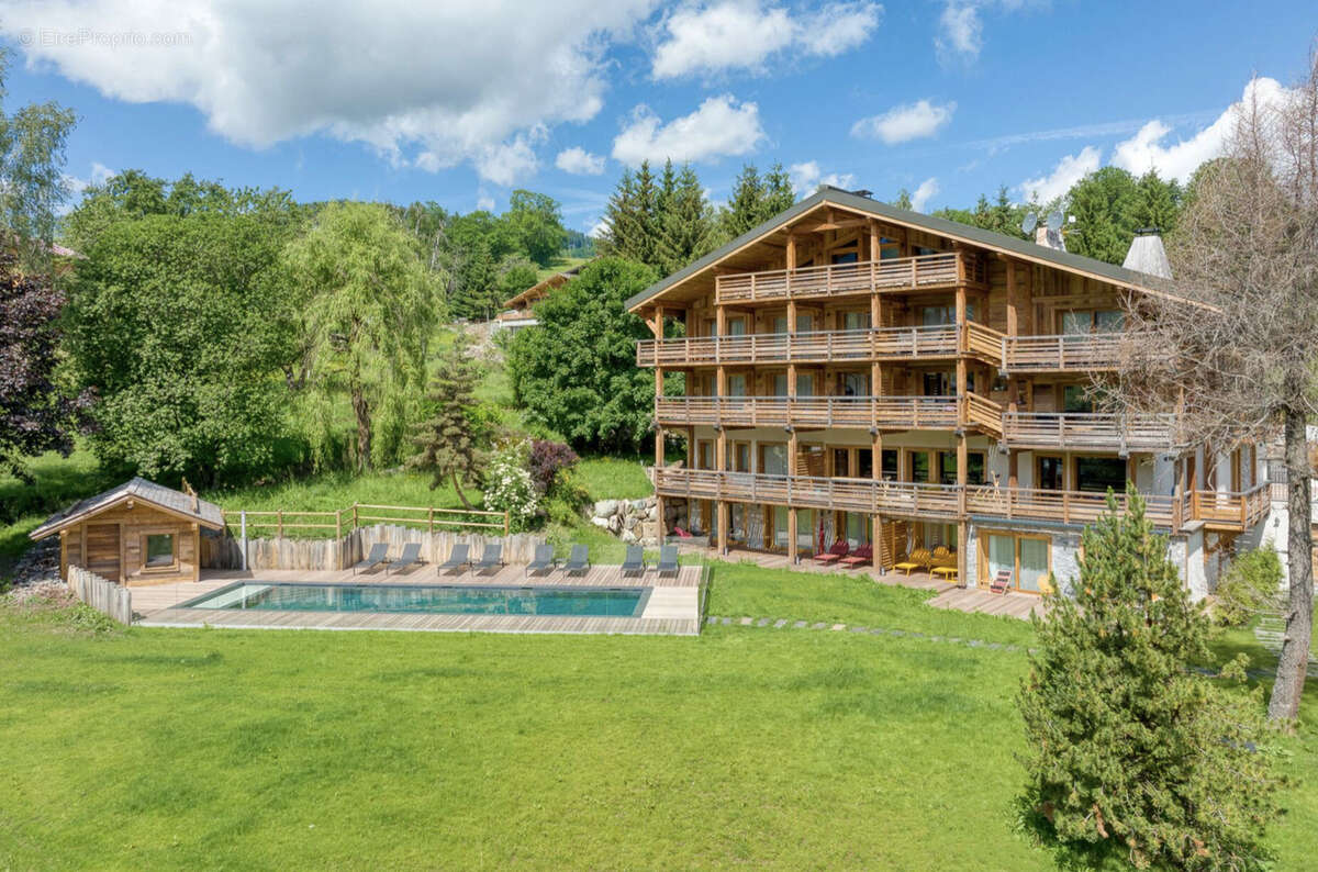 Appartement à COMBLOUX