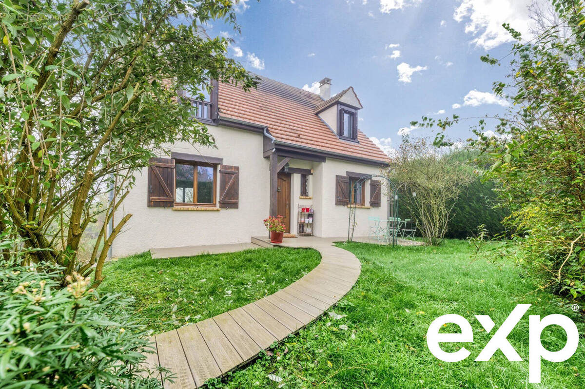 Maison à DAMMARTIN-EN-GOELE