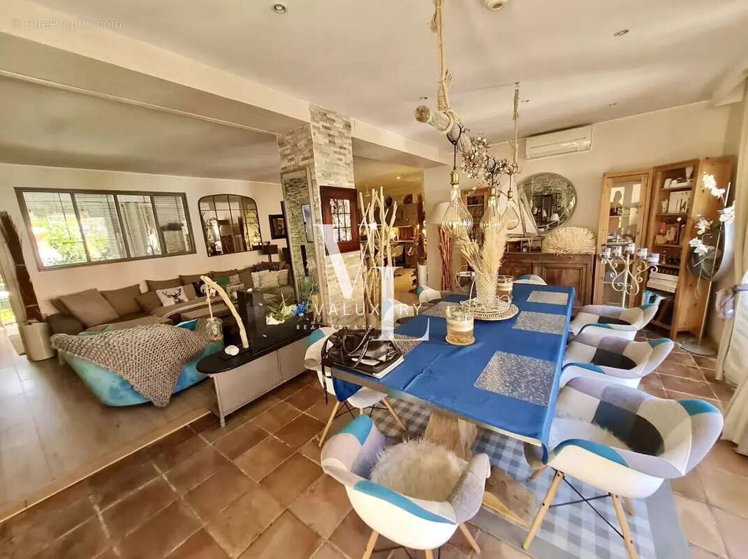 Appartement à COGOLIN