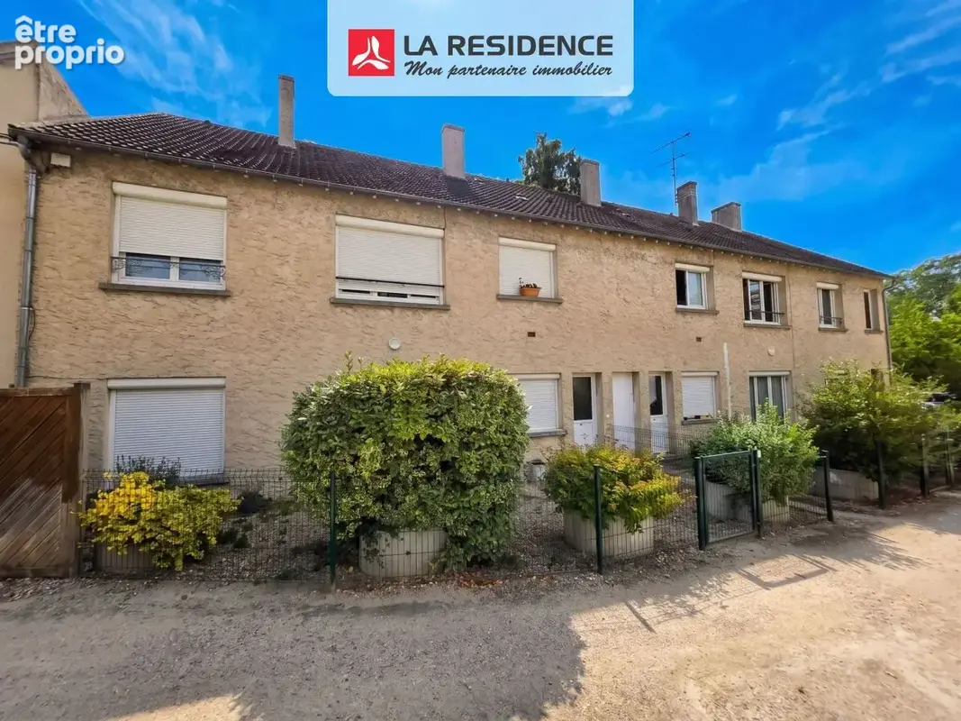 Appartement 330 m² à Houdan  - photo 3