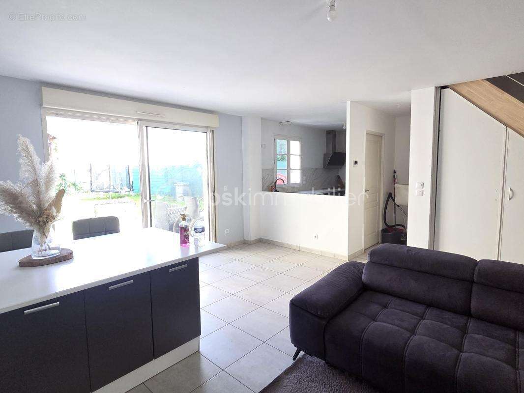 Maison neuve au design contemporain avec double garage - photo 3
