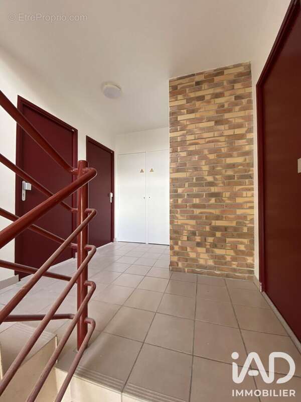 Appartement 400 m² à Montereau-Fault-Yonne  - photo 6