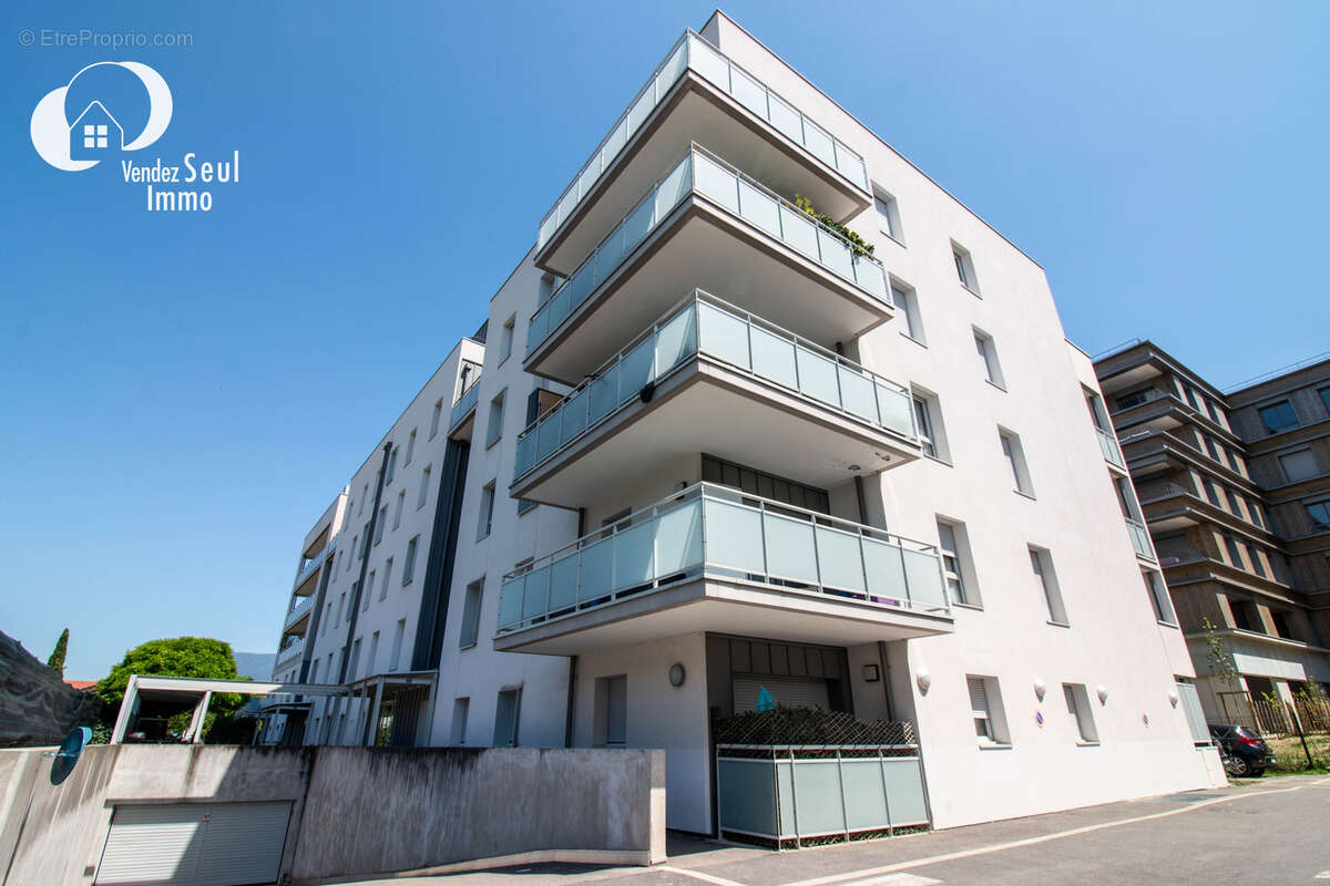 Appartement à AMBILLY