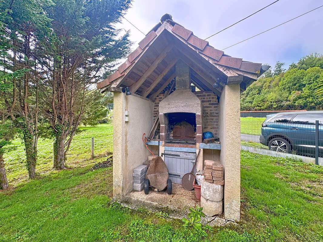 Maison à SAINT-VIANCE