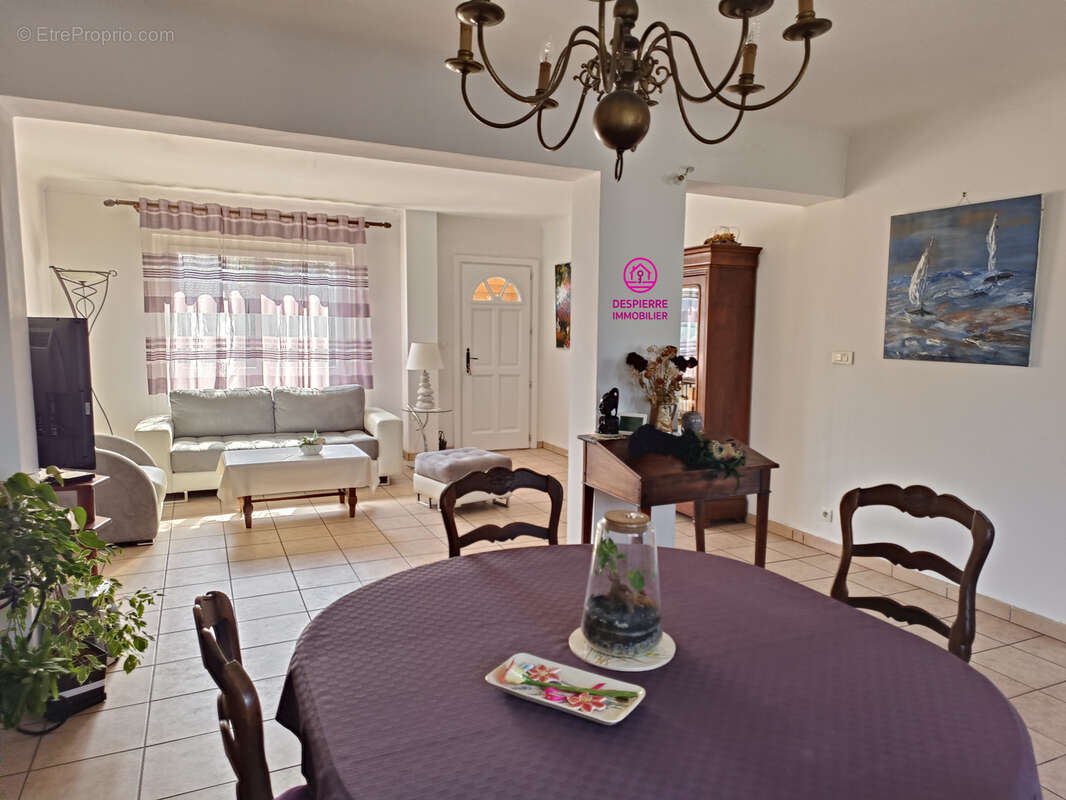 Maison à LE PEAGE-DE-ROUSSILLON