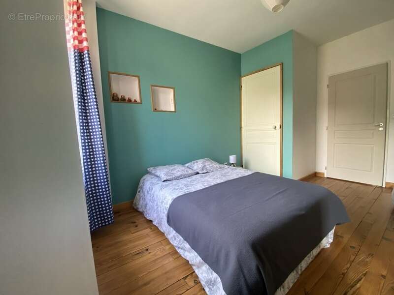 Maison à VAUX-EN-BUGEY