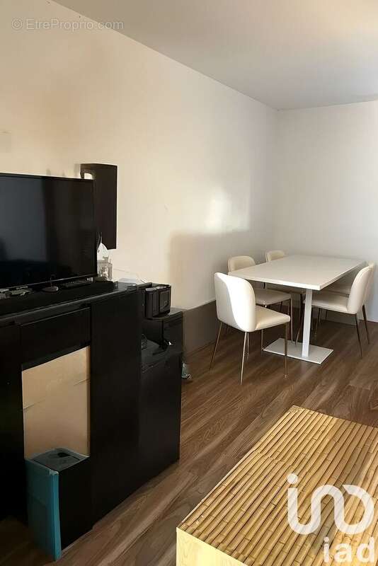 Photo 8 - Appartement à MEHUN-SUR-YEVRE