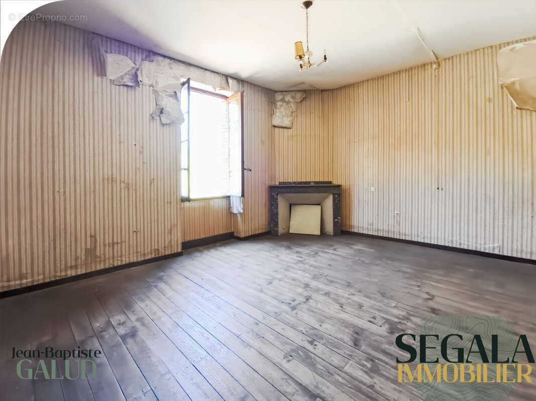 Maison à BLAYE-LES-MINES