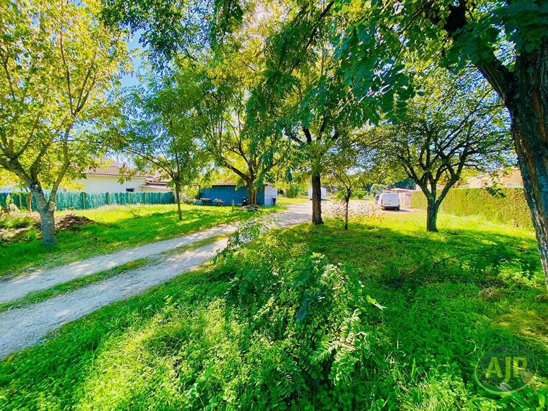 Terrain à LESPARRE-MEDOC