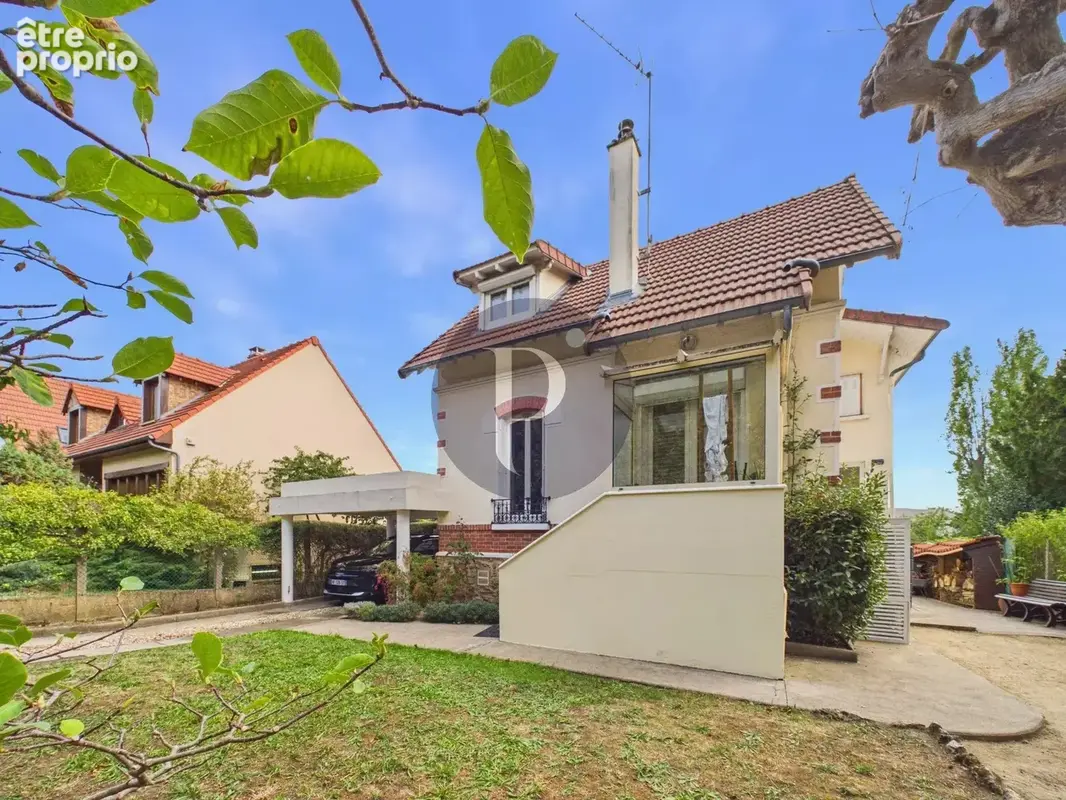 Maison Verrieres le Buisson  8 pièces  5 chambres - photo 17