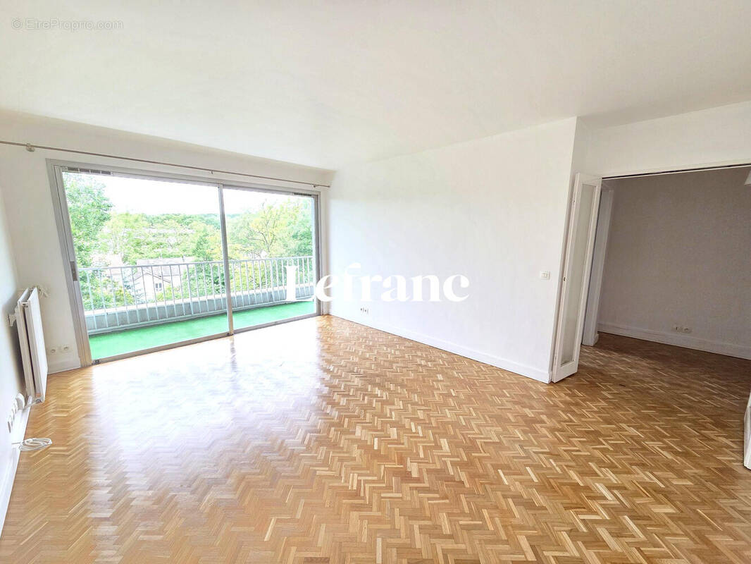 Appartement à GARCHES