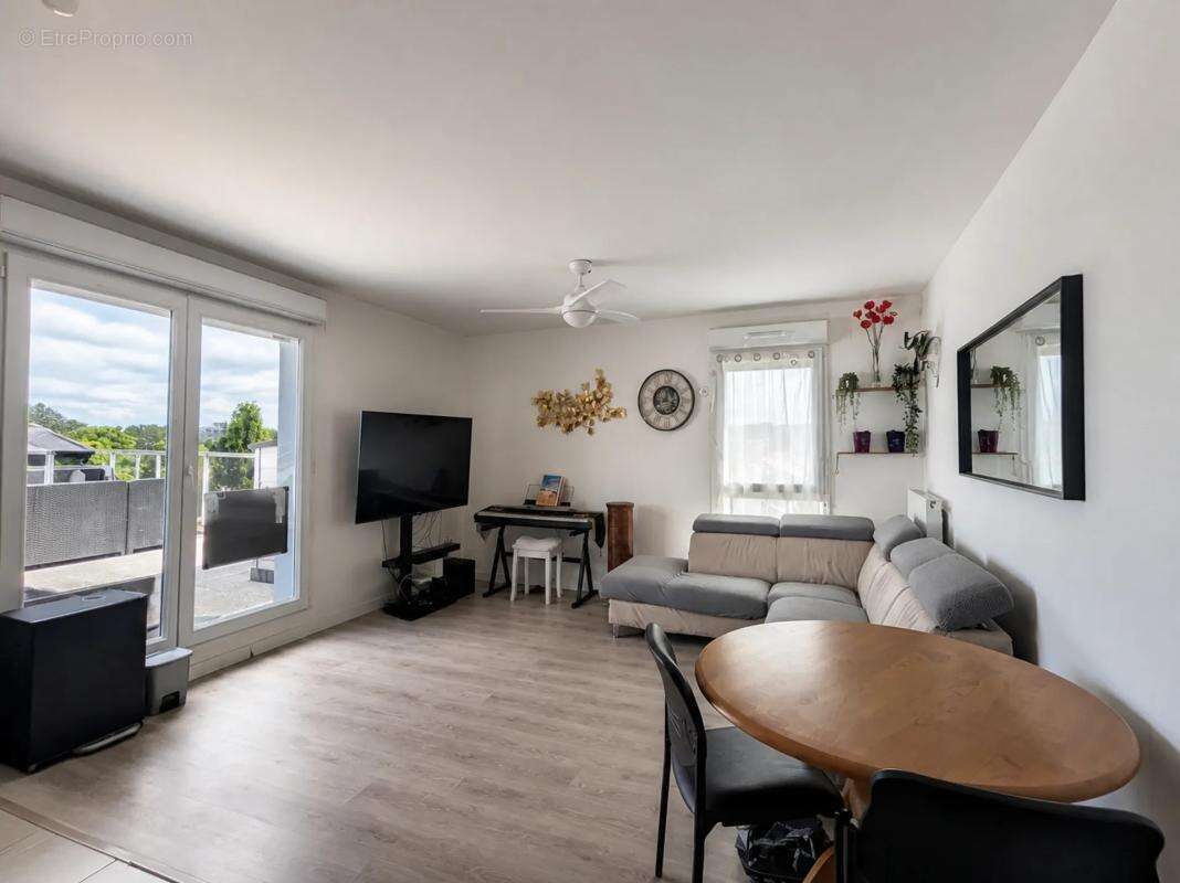 Appartement 4 pièces de 71 m² à Noisy-le-Grand - photo 2