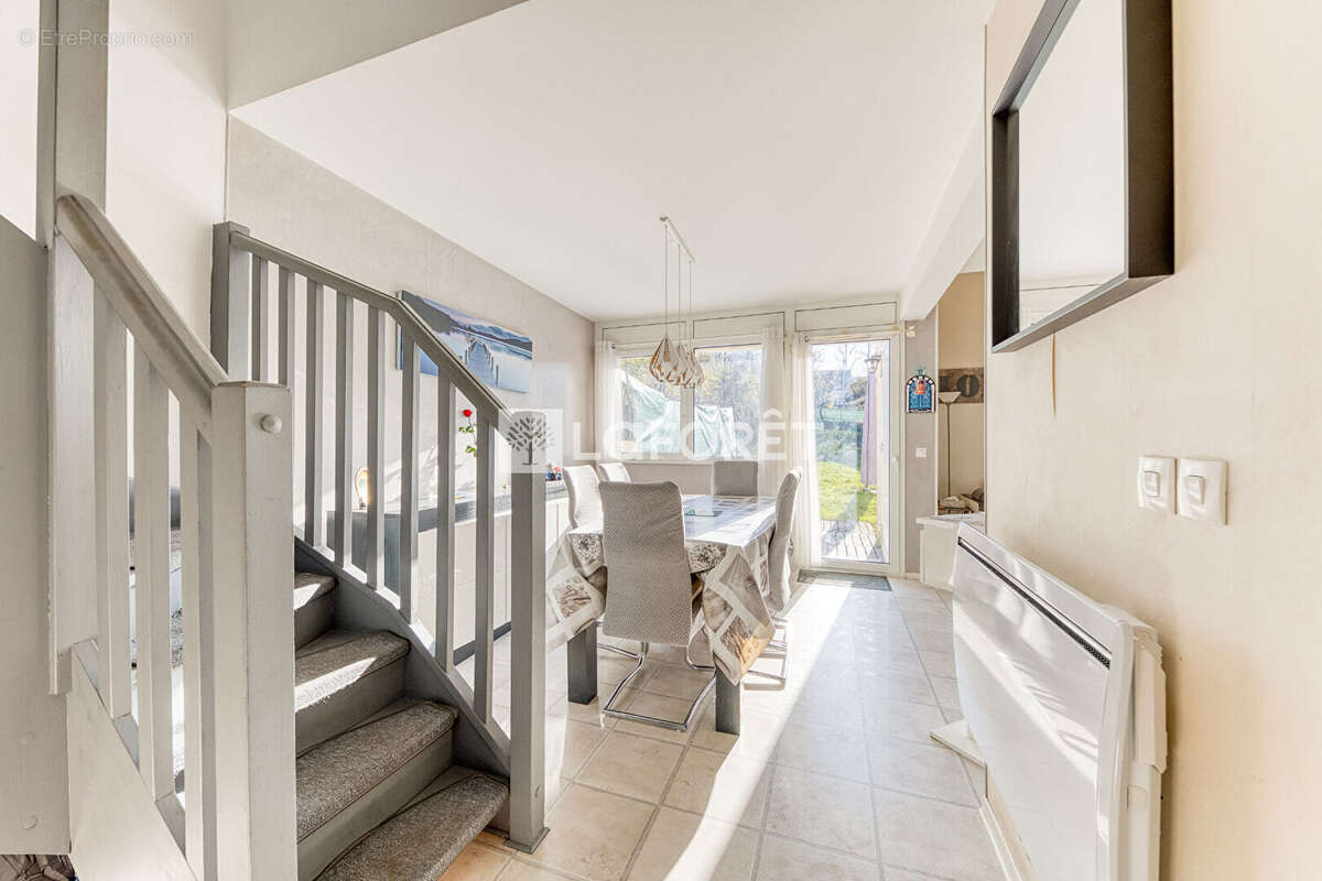 Maison à EMERAINVILLE