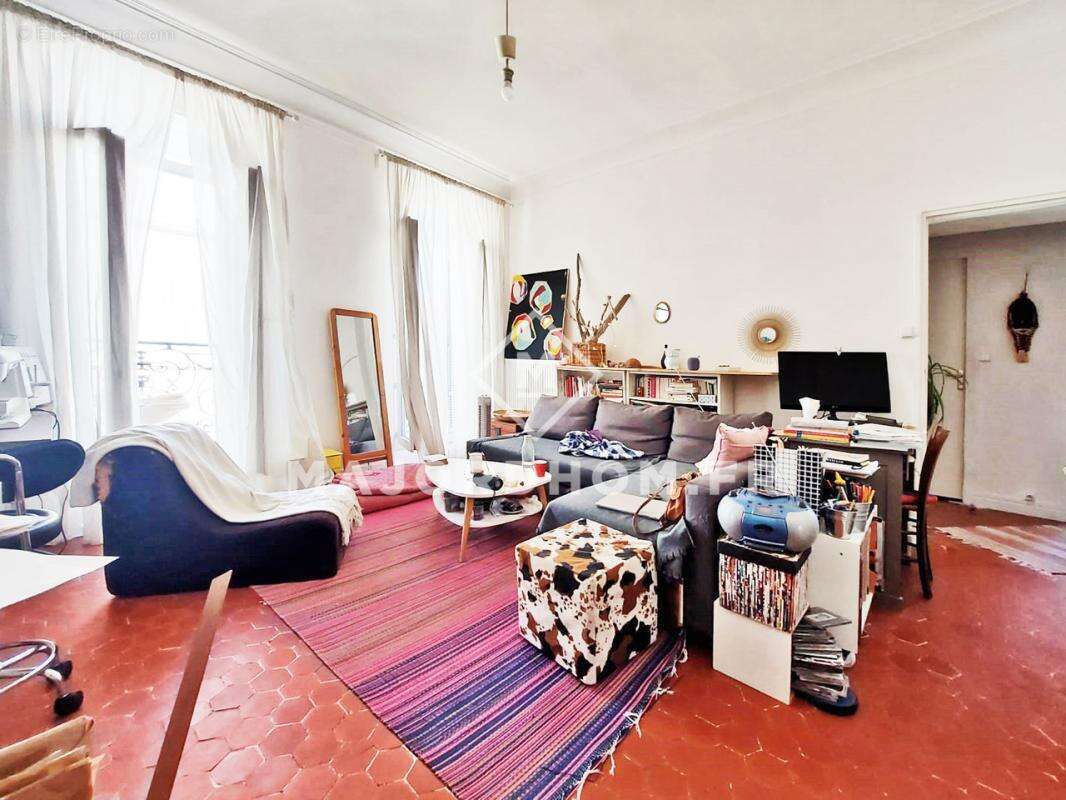 Appartement à MARSEILLE-7E