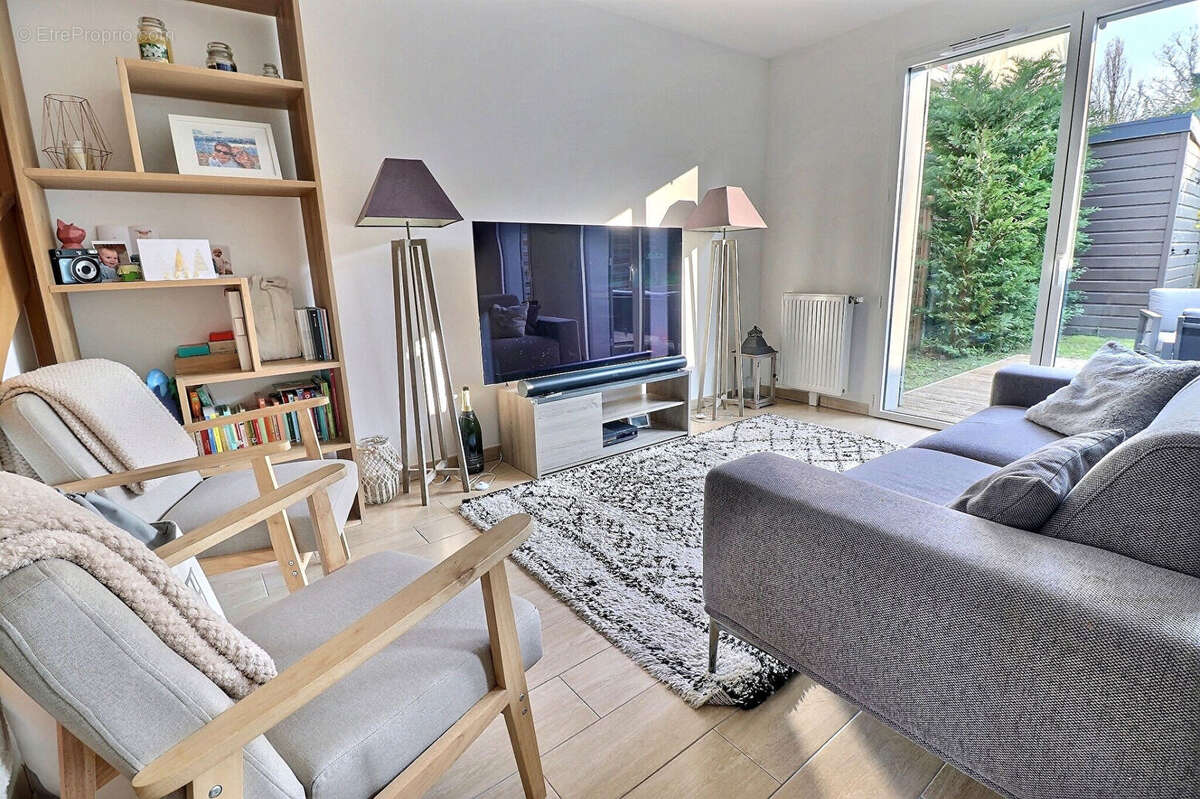 Maison à MAREIL-MARLY